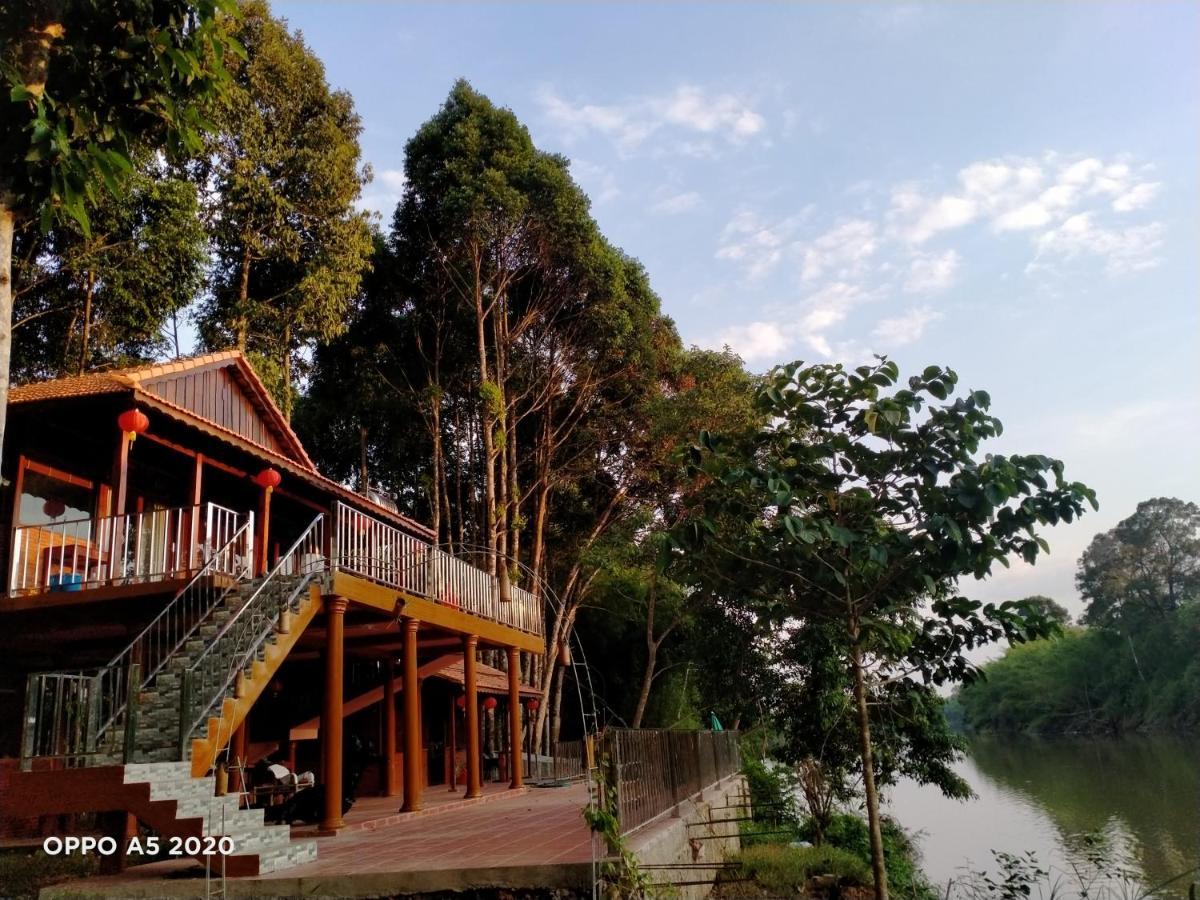 Cát Tiên Riverside Extérieur photo